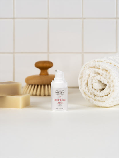 Blossom Smoothing Eye Cream